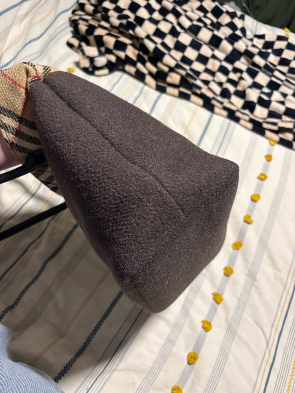 Burberry Vintage Blue Label Wool Tote with Leather Handles - Picture 6 of 9